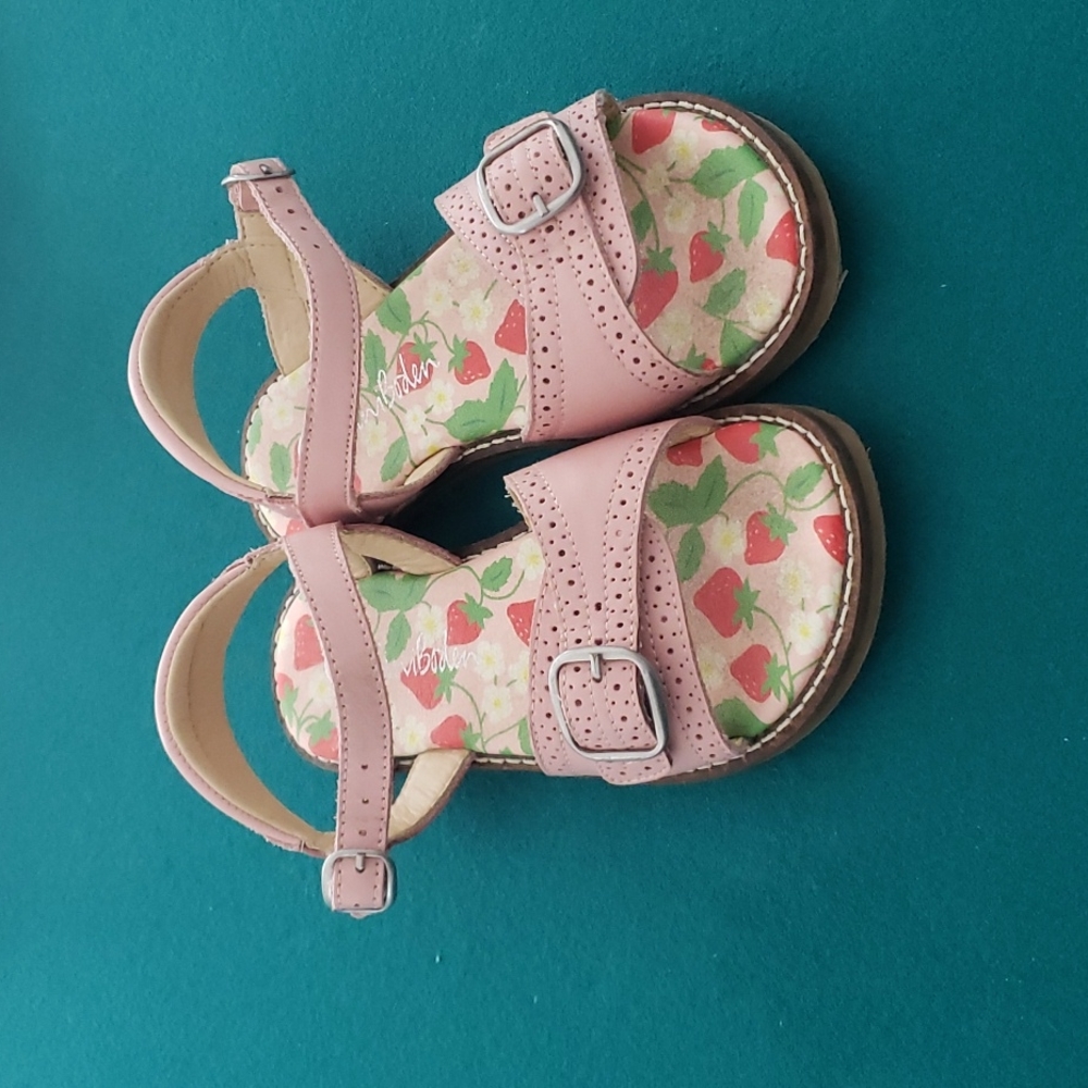 Mini boden girls pink sandals